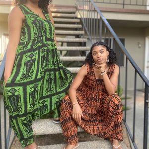 Jumpers in different colors